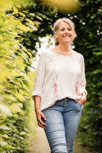 Susanne Lucas im Wald Susanne Lucas Profilfoto